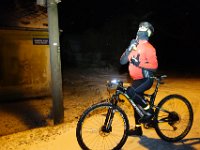 Občerstvení  Kdo je ten tajemnej nováček co v zimě trhá venku banány ? : Banán, MTB, traťovka : Martin Baumruk